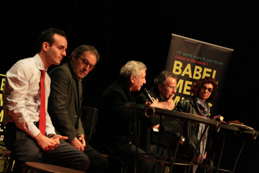 Bernard Aubert entouré de Ludovic Perney (élu jeunesse du CRPACA) et l'équipe de Babelmed, le Président de Latissimo, Catherine Vestieu et Sami Sadak
